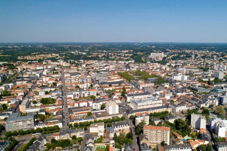 trouver le meilleur studio a la roche sur yon avec locama fr 1